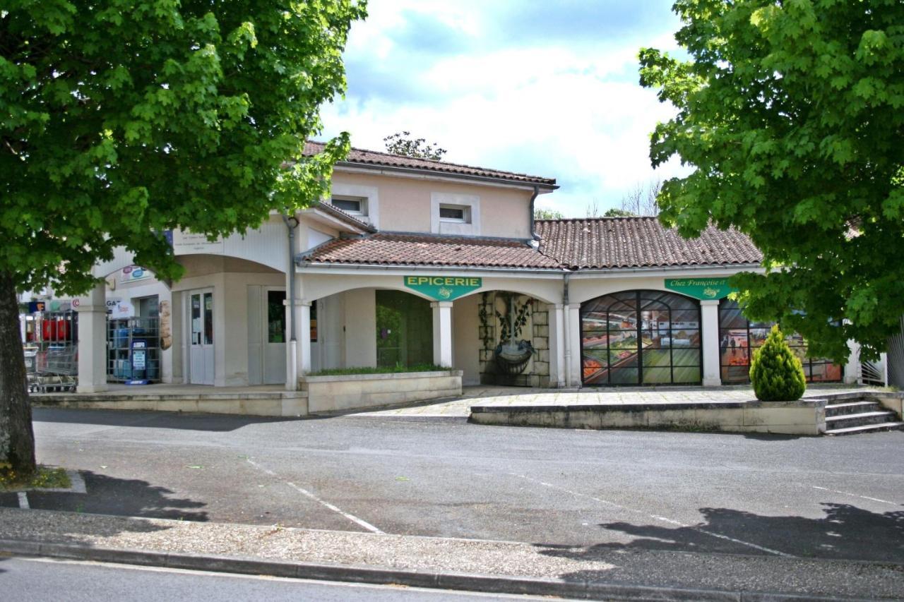 Bonabri Vacances - Chambres D'Hotes Chazelles  Exterior photo