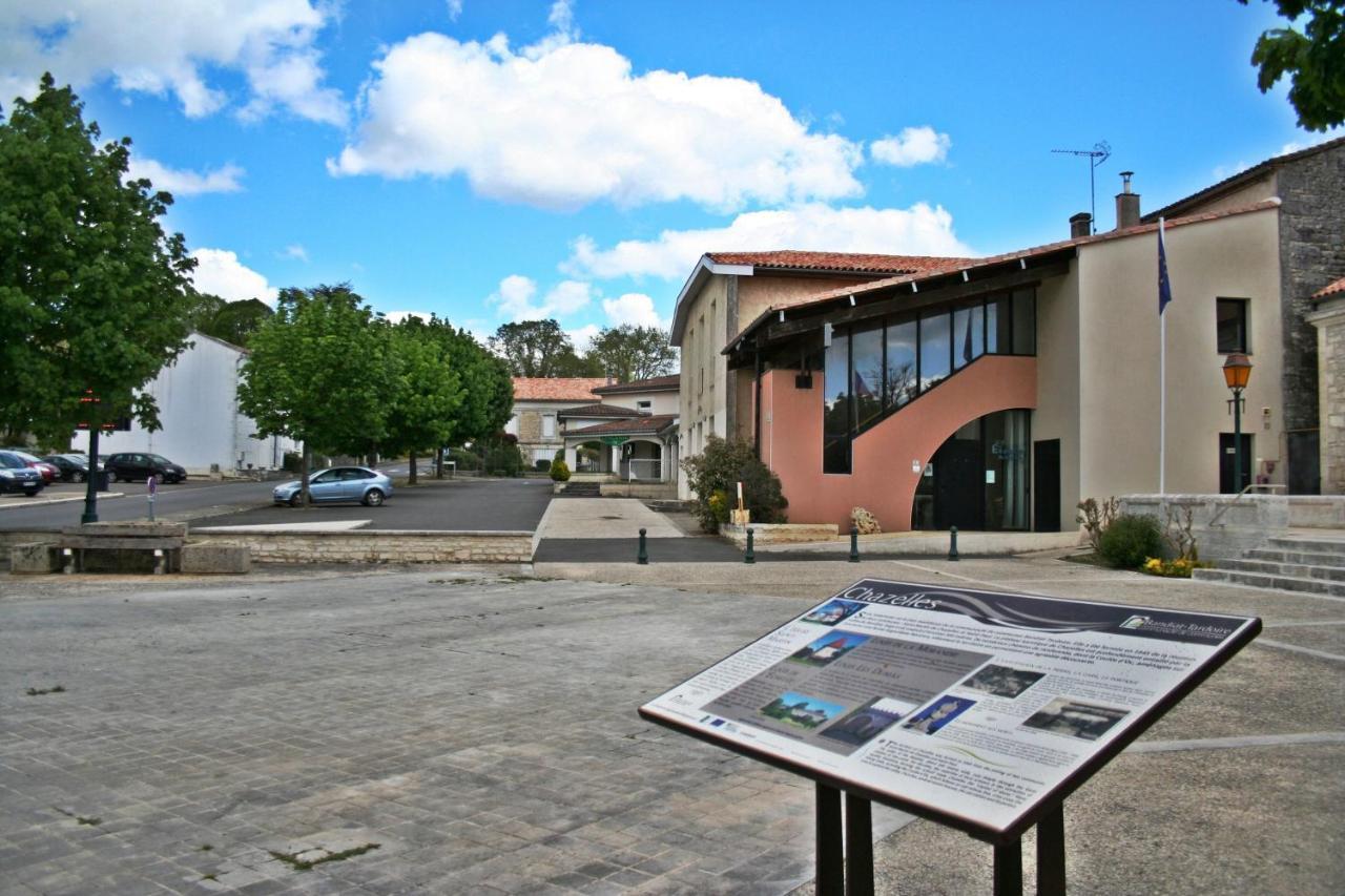 Bonabri Vacances - Chambres D'Hotes Chazelles  Exterior photo